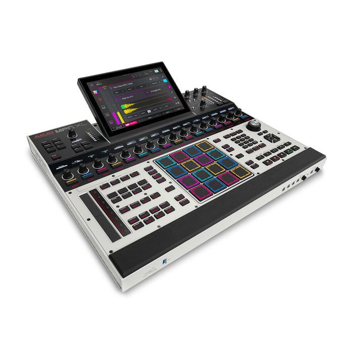 Akai Professional MPC Key 61 Standalone Synthesizer Keyboard